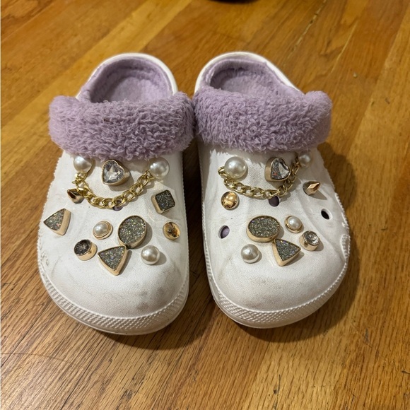 Fleece lined crocs with jibbitz - Picture 1 of 3